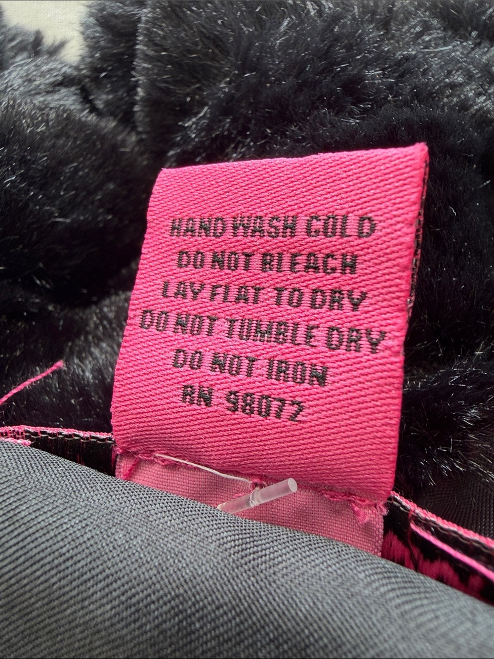 Betsey Johnson Warm Textured Black Faux Fur Vest with Black Lining - Picture 7 of 7